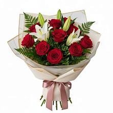 Букет цветов из:  Лилии и Розы в Радужном Ханты-Мансийского АО