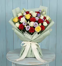 Букет цветов из:  Розы в Радужном Ханты-Мансийского АО