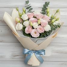 Букет цветов из:  Лизиантусы в Радужном Ханты-Мансийского АО