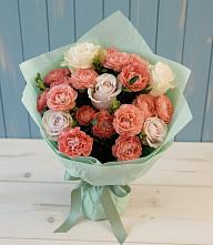 Букет цветов из:  Розы в Радужном Ханты-Мансийского АО