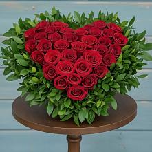 Цветочная композиция из Розы в виде сердца в Радужном Ханты-Мансийского АО