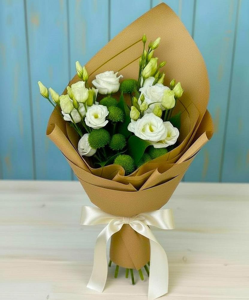 Букет цветов из: Хризантемы и Лизиантусы в Радужном Ханты-Мансийского АО