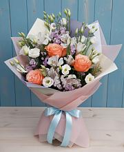 Букет цветов из:  Лизиантусы, Розы, Альстромерии и Гипсофила в Радужном Ханты-Мансийского АО