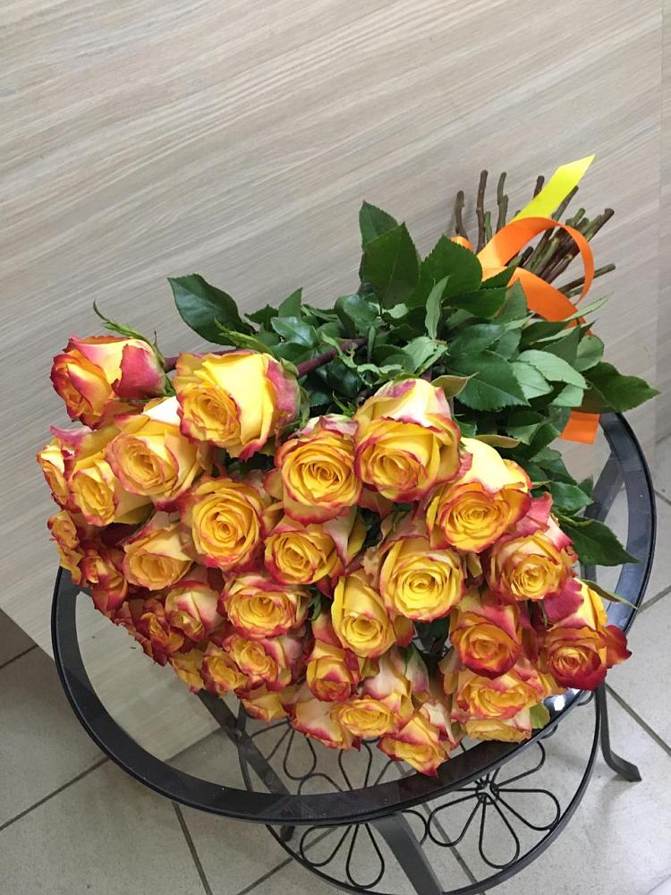 Букет Желтые розы в Радужном Ханты-Мансийского АО