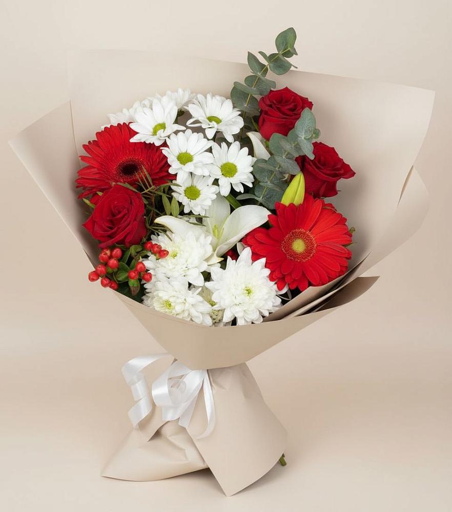 Букет цветов из: Розы, Хризантемы, Герберы и Лилии в Радужном Ханты-Мансийского АО