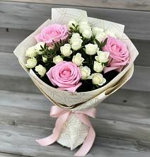Букет цветов из:  Розы в Радужном Ханты-Мансийского АО