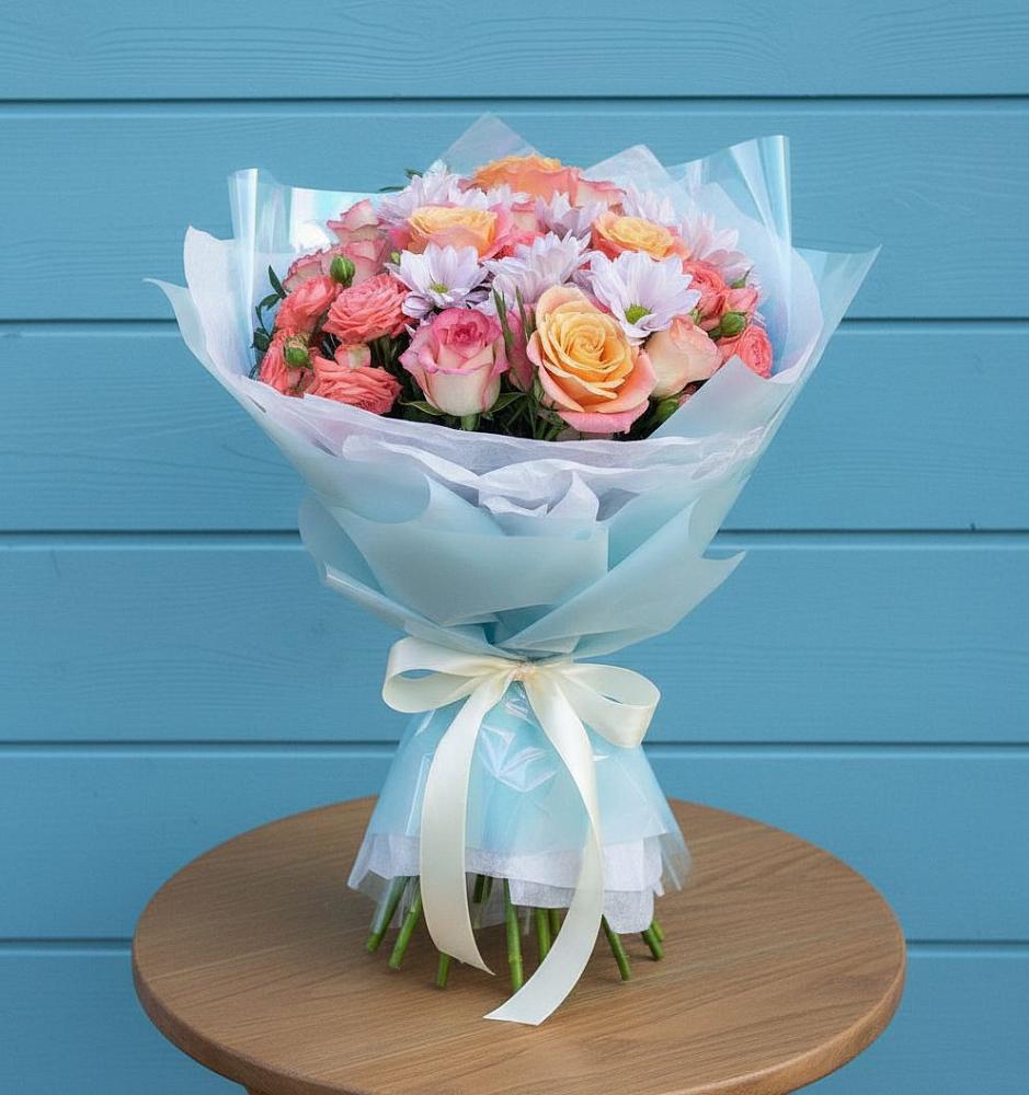 Букет цветов из: Хризантемы и Розы в Радужном Ханты-Мансийского АО