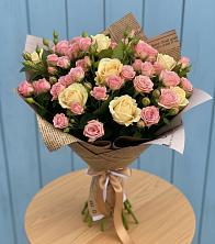Букет цветов из:  Розы в Радужном Ханты-Мансийского АО