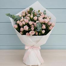 Букет цветов из:  Розы в Радужном Ханты-Мансийского АО