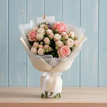 Букет цветов из:  Розы #REPLACE_PRED# Радужном Ханты-Мансийского АО