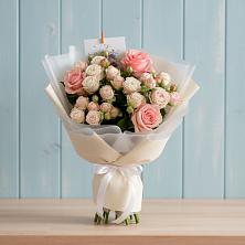 Букет цветов из:  Розы в Радужном Ханты-Мансийского АО