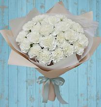 Букет цветов из:  Гвоздики в Радужном Ханты-Мансийского АО
