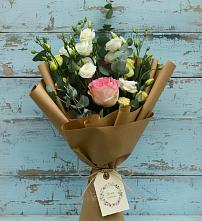 Букет цветов из:  Розы и Лизиантусы #REPLACE_PRED# Радужном Ханты-Мансийского АО