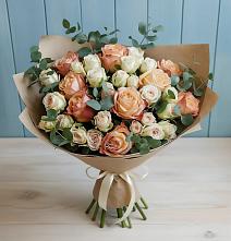 Букет цветов из:  Альстромерии и Розы в Радужном Ханты-Мансийского АО