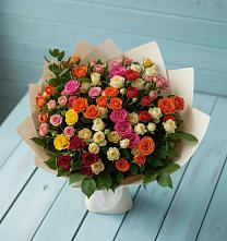 Букет Микс из разноцветных кустовых роз в Радужном Ханты-Мансийского АО