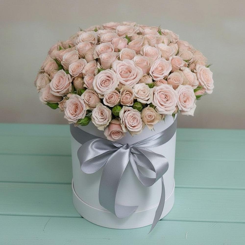 Цветочная композиция из Розы в шляпной коробке в Радужном Ханты-Мансийского АО